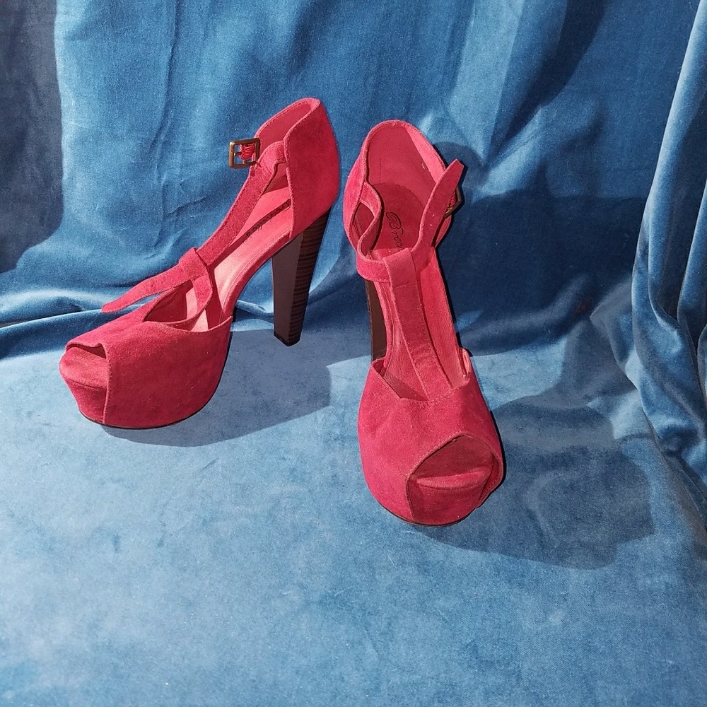 nwt Red Suade Heels